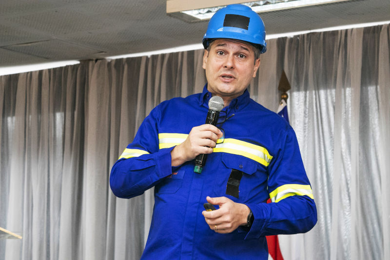 #Liderança #Treinamento #DesenvolvimentoProfissional #Mentorias #GestãoDePessoas #RHStrategico #AltaPerformance #Capacitação #EducaçãoCorporativa #Eventos #Palestras #Palestrante #CrescimentoProfissional #ComunicaçãoAssertiva #SoftSkills #MarcaPessoal #SpeakerLife #ConteúdoDeValor #InspiraçãoParaLiderar #GestãoEstratégica #RHInovador #CulturaOrganizacional #FormaçãoDeLíderes #NetworkingProfissional #DesenvolvimentoPessoal #EventoCorporativo #flaviobasset 